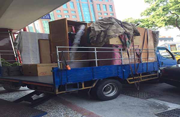 臨朐興隆新村搬家現場